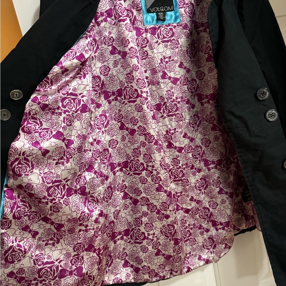 Women’s volcom jacket - Picture 4 of 6